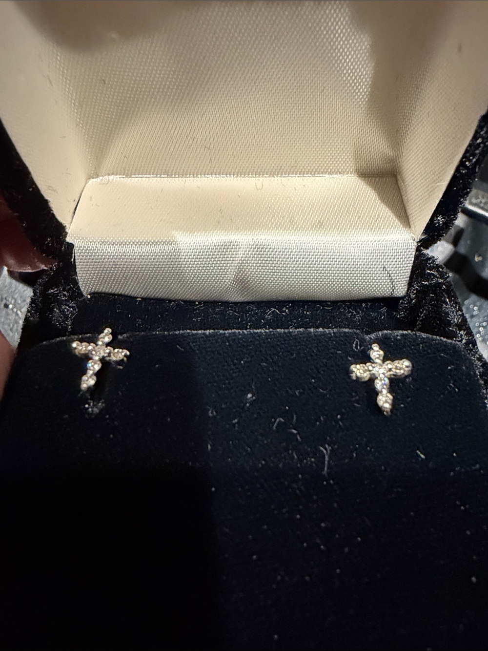 0.1ct Diamond And Platinum Earrings